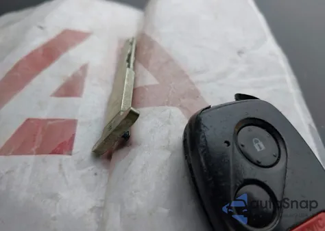 2010 Honda Ridgeline Rts from USA, damaged, VIN 5FPYK1F44AB012482